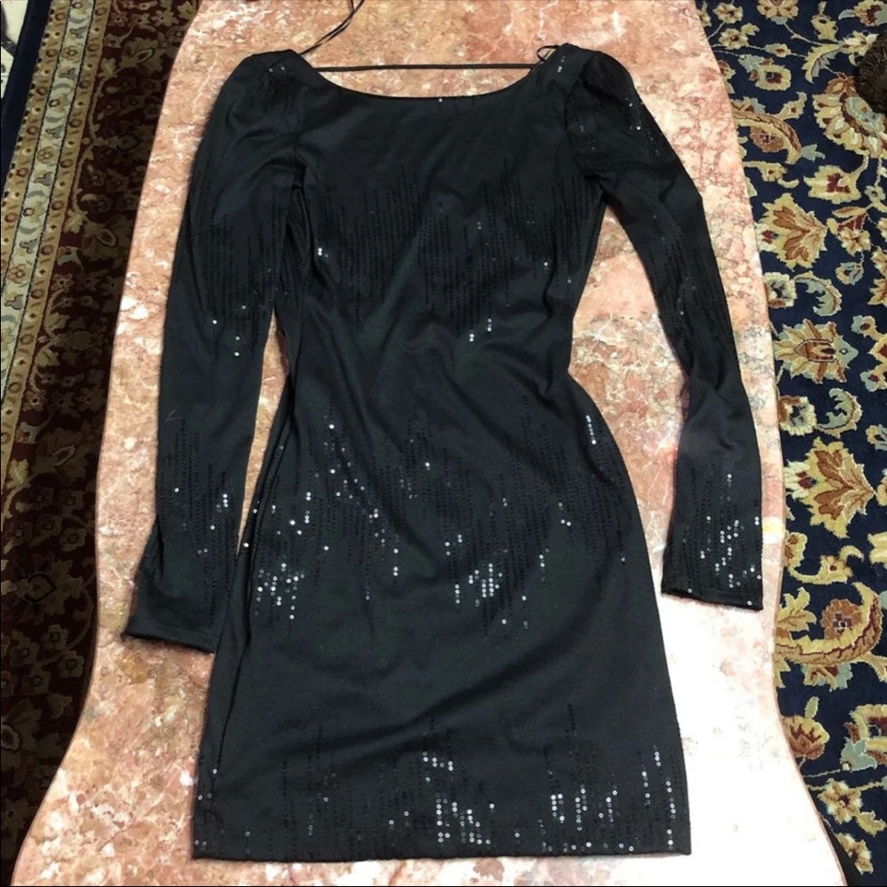 Sexy little black guess dress